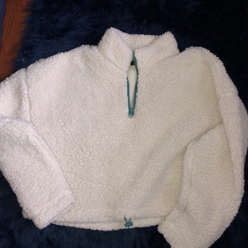Crop top sherpa from pacsun